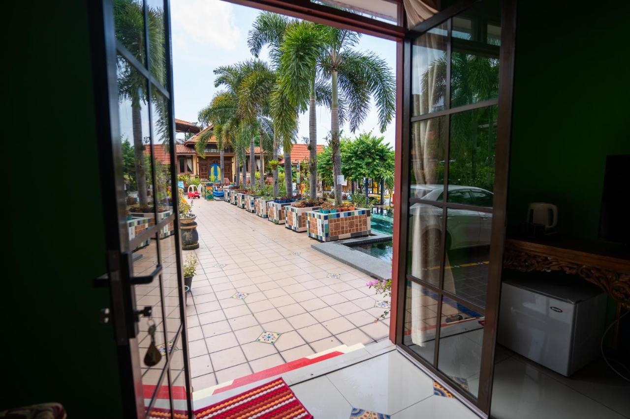 Lost Paradise Resort Batu Feringgi Εξωτερικό φωτογραφία